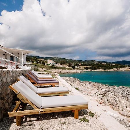 Floreika Studio By The Sea Skinaria Luaran gambar