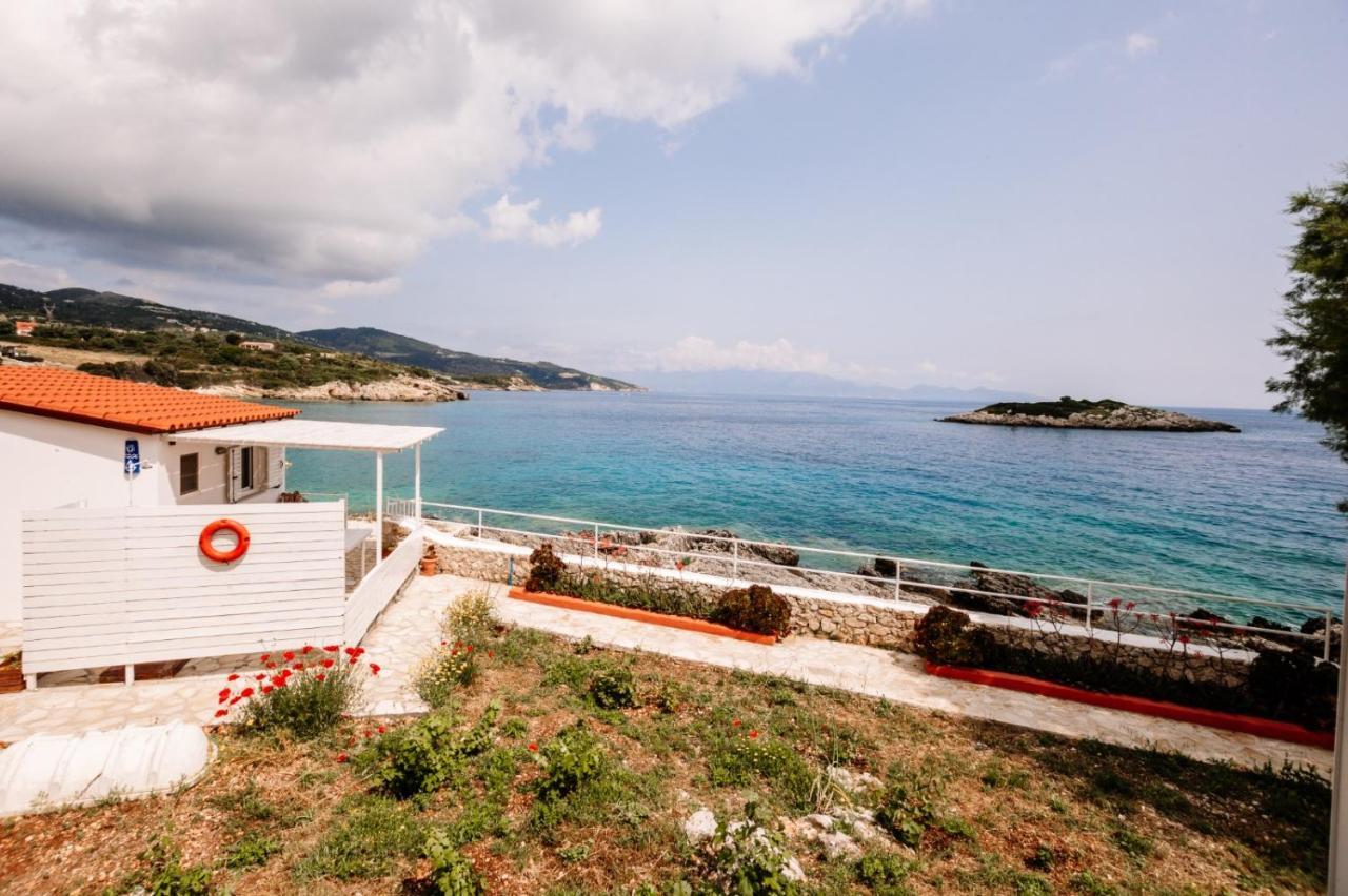 Floreika Studio By The Sea Skinaria Luaran gambar