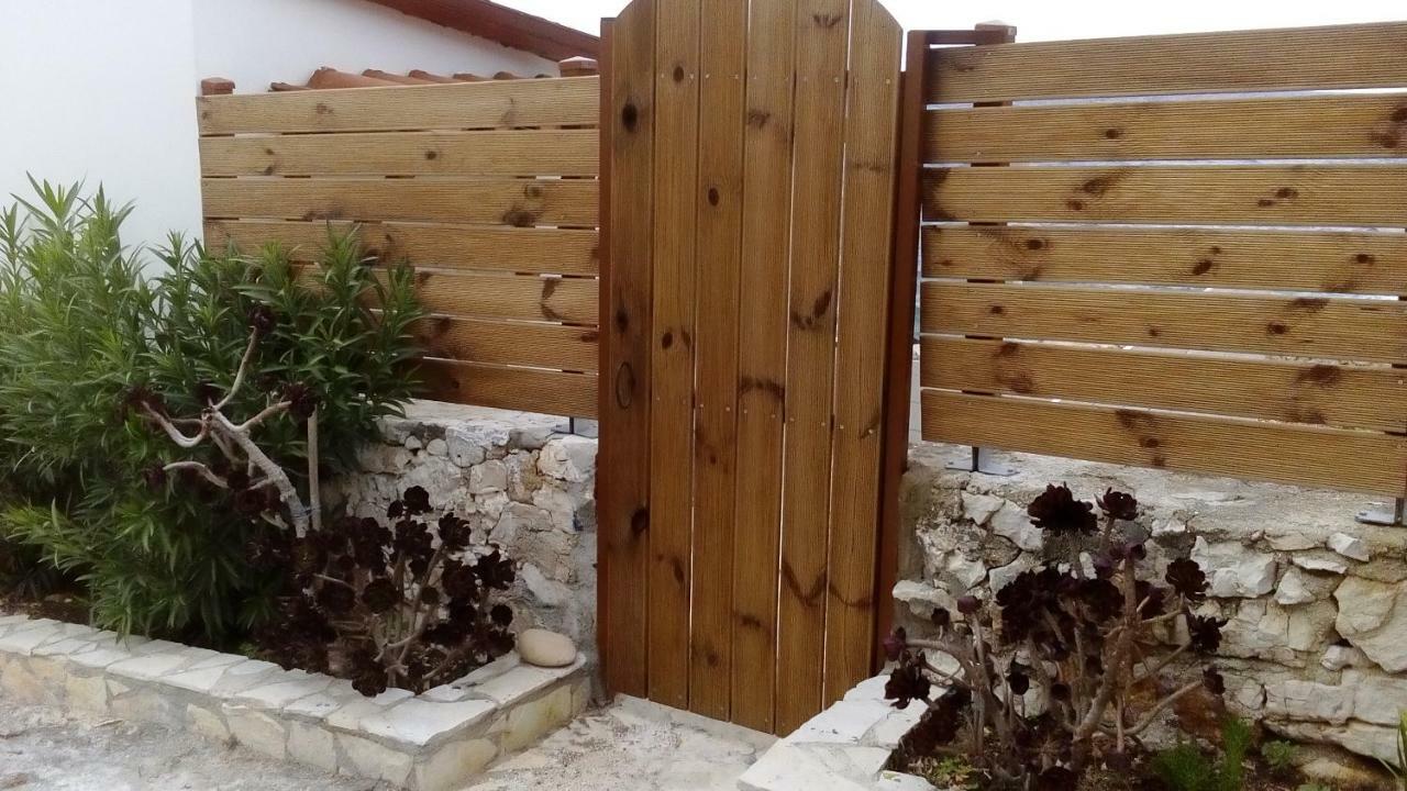Floreika Studio By The Sea Skinaria Luaran gambar